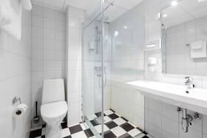thumbnail: Bathroom