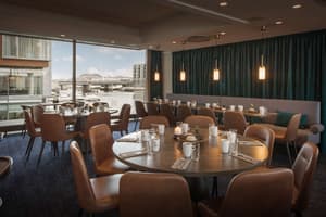 thumbnail: Restaurant