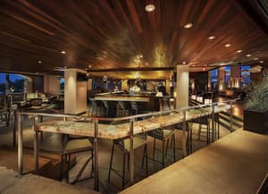 thumbnail: Bar (on property)