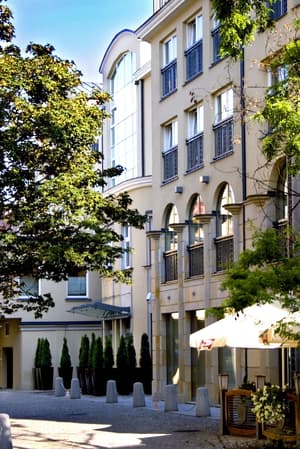 thumbnail: Exterior