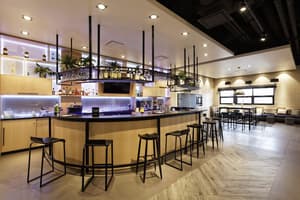 thumbnail: Bar (on property)