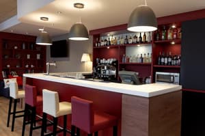 thumbnail: Bar (on property)