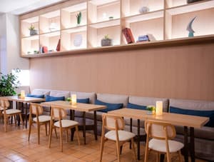 thumbnail: Restaurant