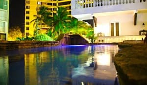 thumbnail: Outdoor pool