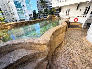 thumbnail: Outdoor spa tub