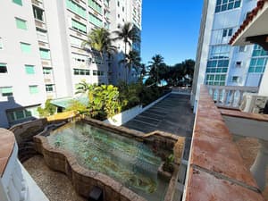 thumbnail: Outdoor spa tub
