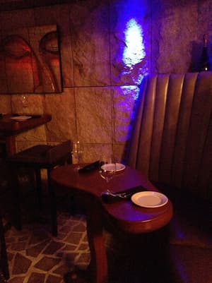 thumbnail: Couples dining