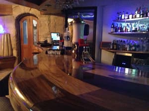 thumbnail: Bar (on property)