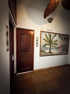 thumbnail: Hallway