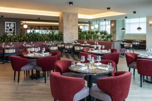 thumbnail: Restaurant