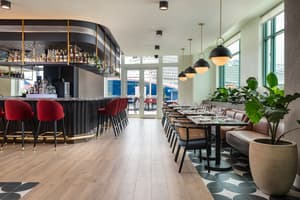 thumbnail: Bar (on property)
