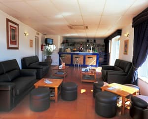 thumbnail: Bar (on property)