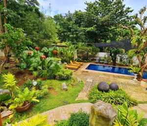 thumbnail: Balcony view