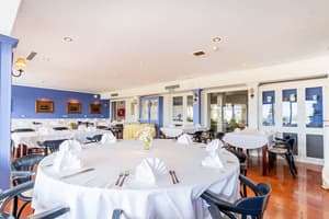 thumbnail: Restaurant