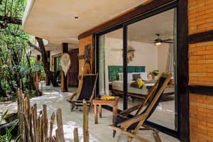 thumbnail: Terrace/patio