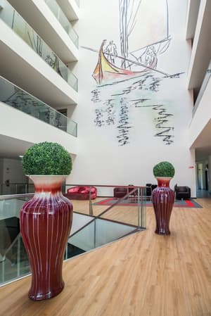 thumbnail: Interior detail