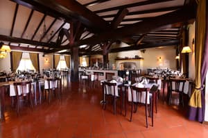 thumbnail: Restaurant