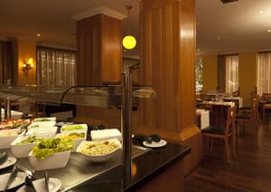 thumbnail: Restaurant