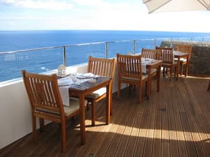 thumbnail: Outdoor dining
