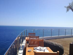 thumbnail: Outdoor dining