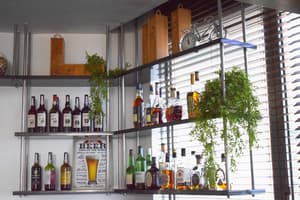 thumbnail: Bar (on property)