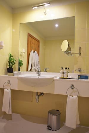 thumbnail: Bathroom