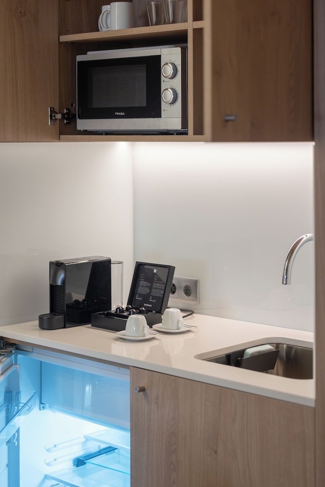 Private kitchenette