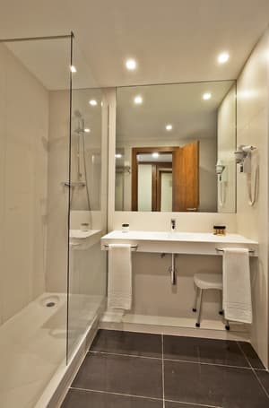 thumbnail: Bathroom