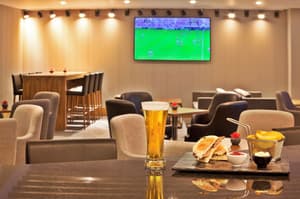 thumbnail: Bar (on property)
