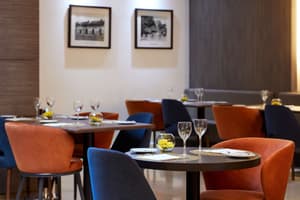 thumbnail: Restaurant