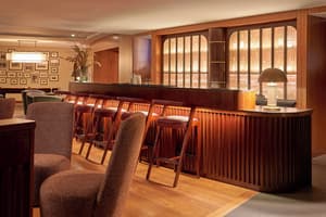 thumbnail: Bar (on property)