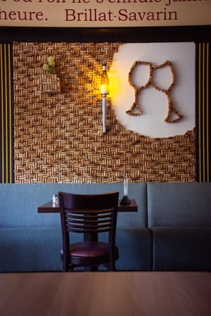 thumbnail: Restaurant