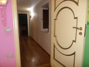 thumbnail: Hallway