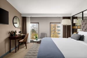 thumbnail: Room