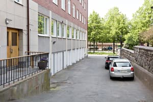 thumbnail: Parking