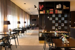 thumbnail: Restaurant