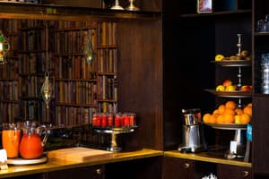 thumbnail: Bar (on property)
