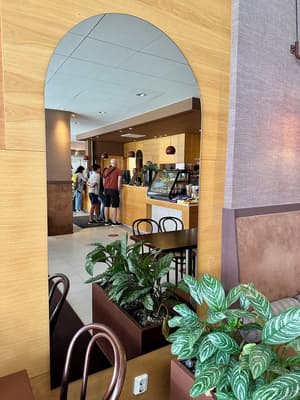 thumbnail: Bar (on property)