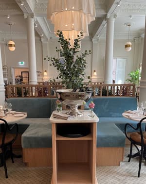thumbnail: Restaurant