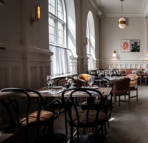 thumbnail: Restaurant