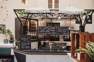 thumbnail: Bar (on property)