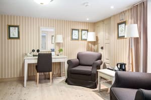 thumbnail: Interior detail