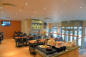 thumbnail: Breakfast area