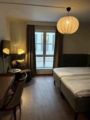 thumbnail: Room