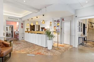 thumbnail: Reception
