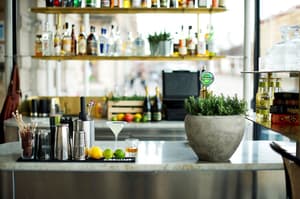 thumbnail: Bar (on property)