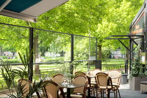 thumbnail: Outdoor dining
