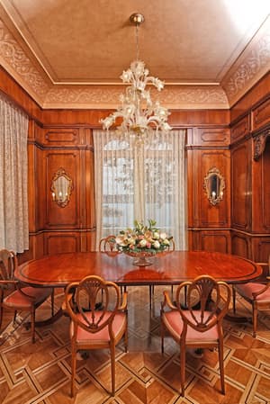 thumbnail: Interior detail