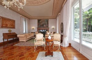 thumbnail: Interior
