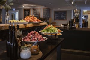 thumbnail: Dining